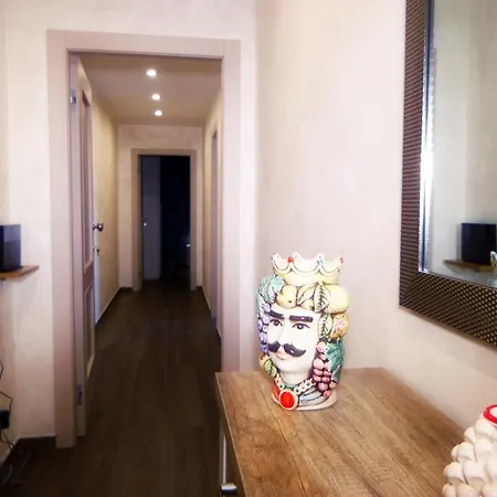 Allen Apartment *